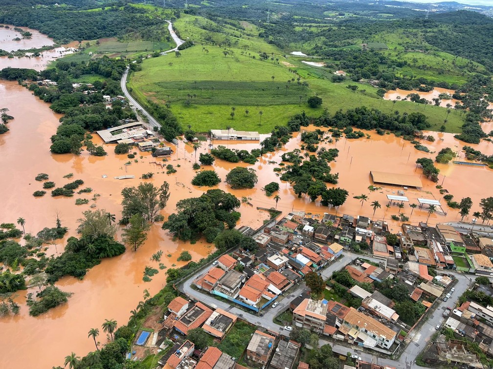 Orientação aos empreendedores impactados pelas enchentes em MG