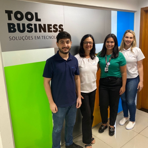 Sindinfor visita sede da empresa associada Tool Business